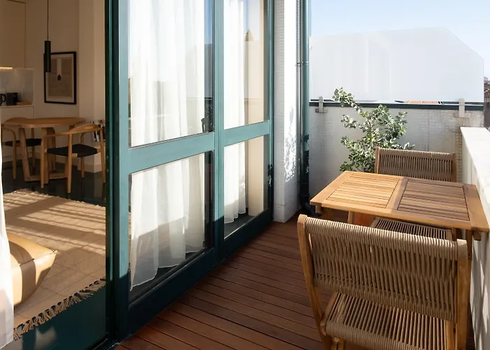 Stylish Downtown Loft Apartment Porto