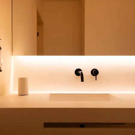 Stylish Downtown Loft Oporto